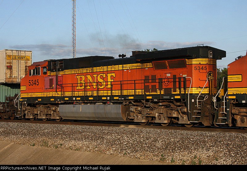 BNSF 5345
